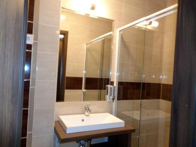 Hotel Irisz Nyíregyháza Extérieur photo
