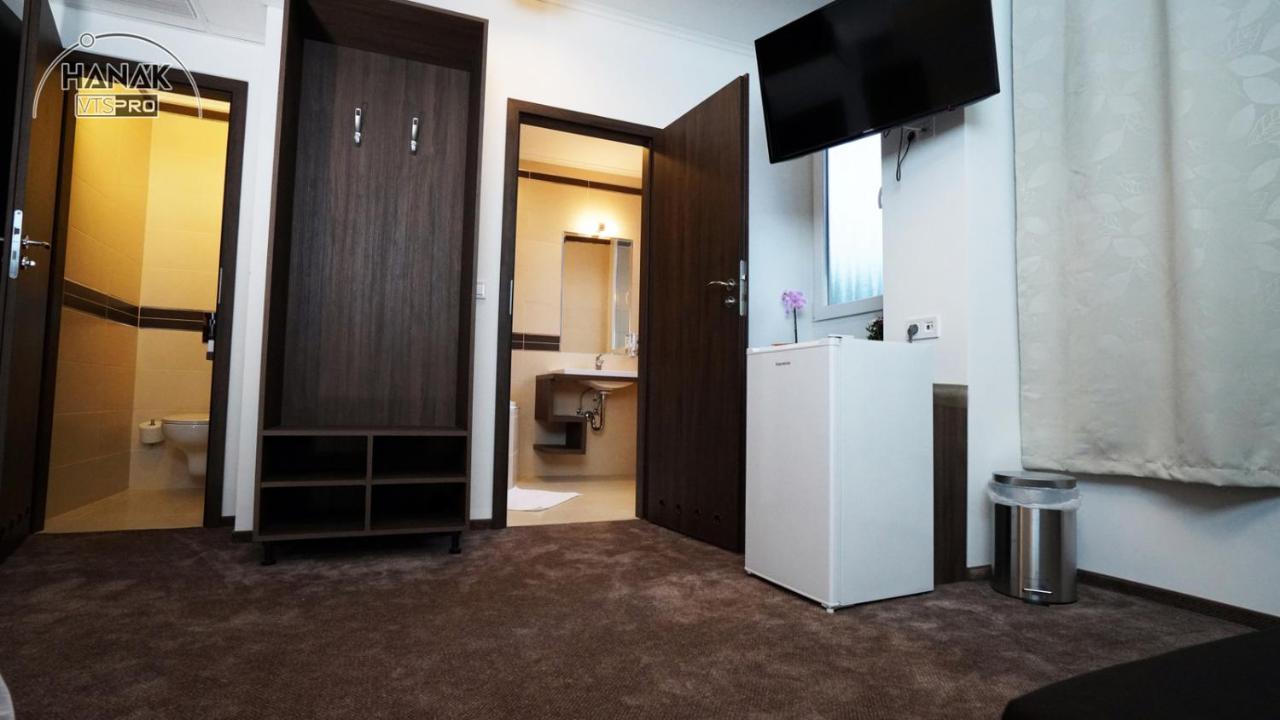 Hotel Irisz Nyíregyháza Extérieur photo